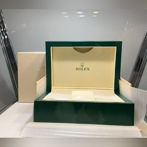Brand New original Rolex medium box new style